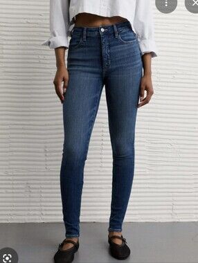American Eagle Outfitters Women’s Light Blue Jeans – Long High Rise
